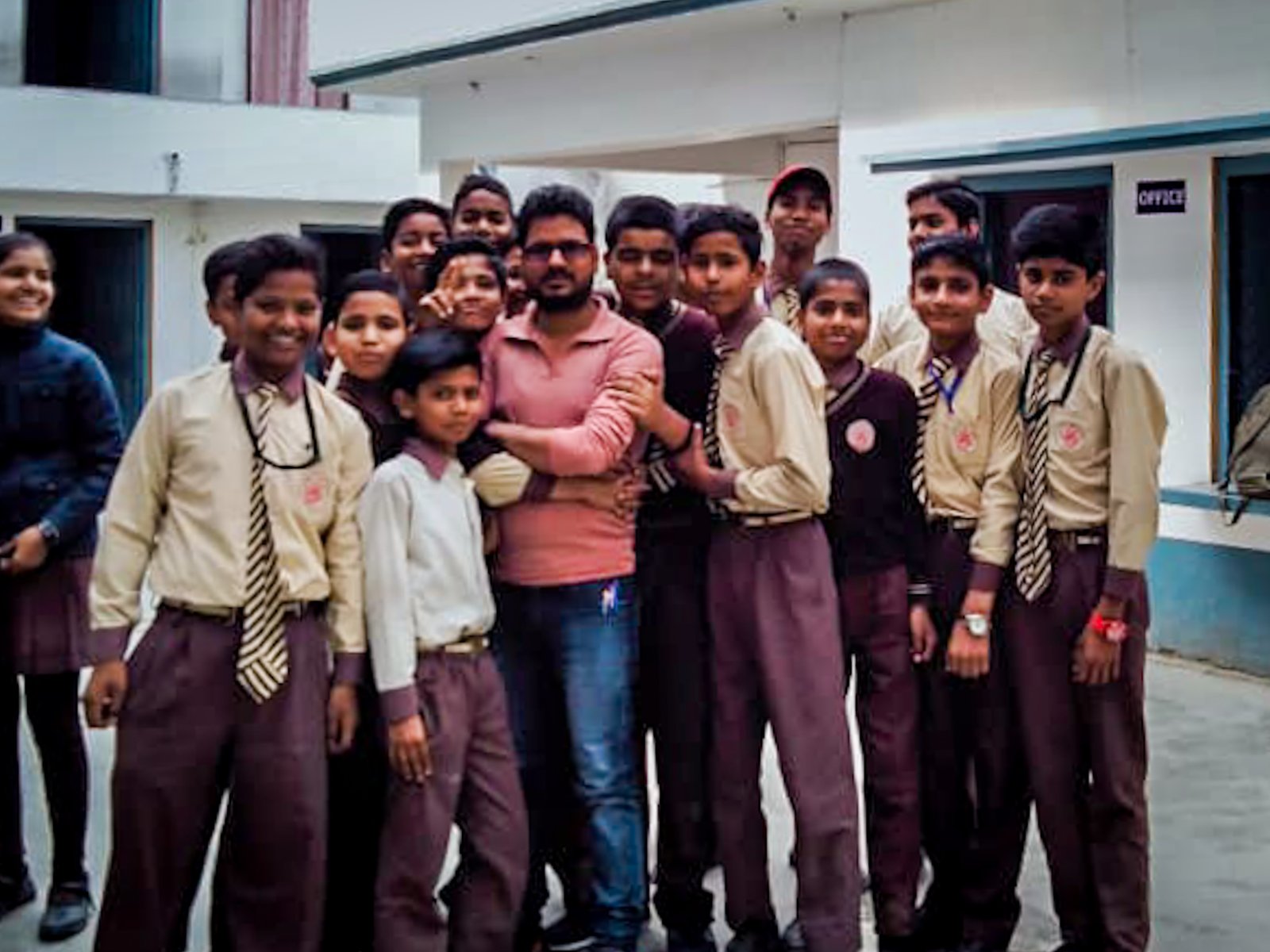 Hindi Medium Students with Staff